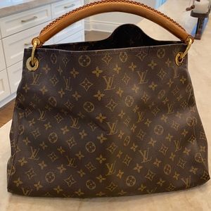 Louis Vuitton Artsy
